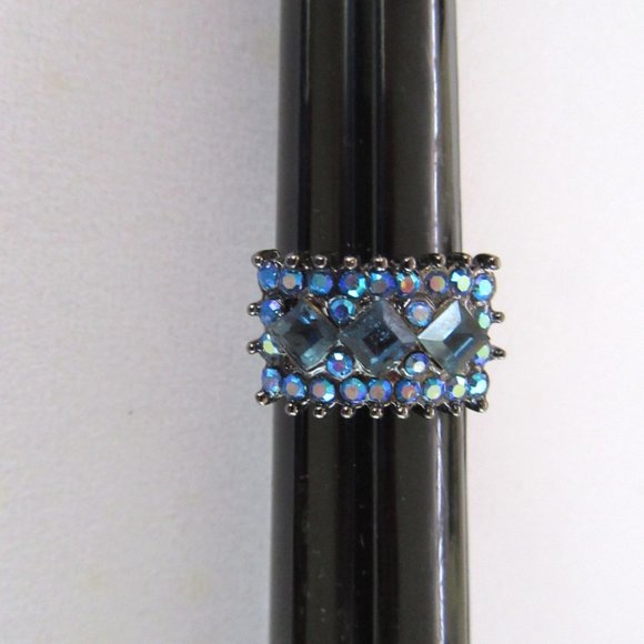 Blue rhinestone adjustable cocktail ring size 6 1/2 NEW - September birthstone - Picture 10 of 11